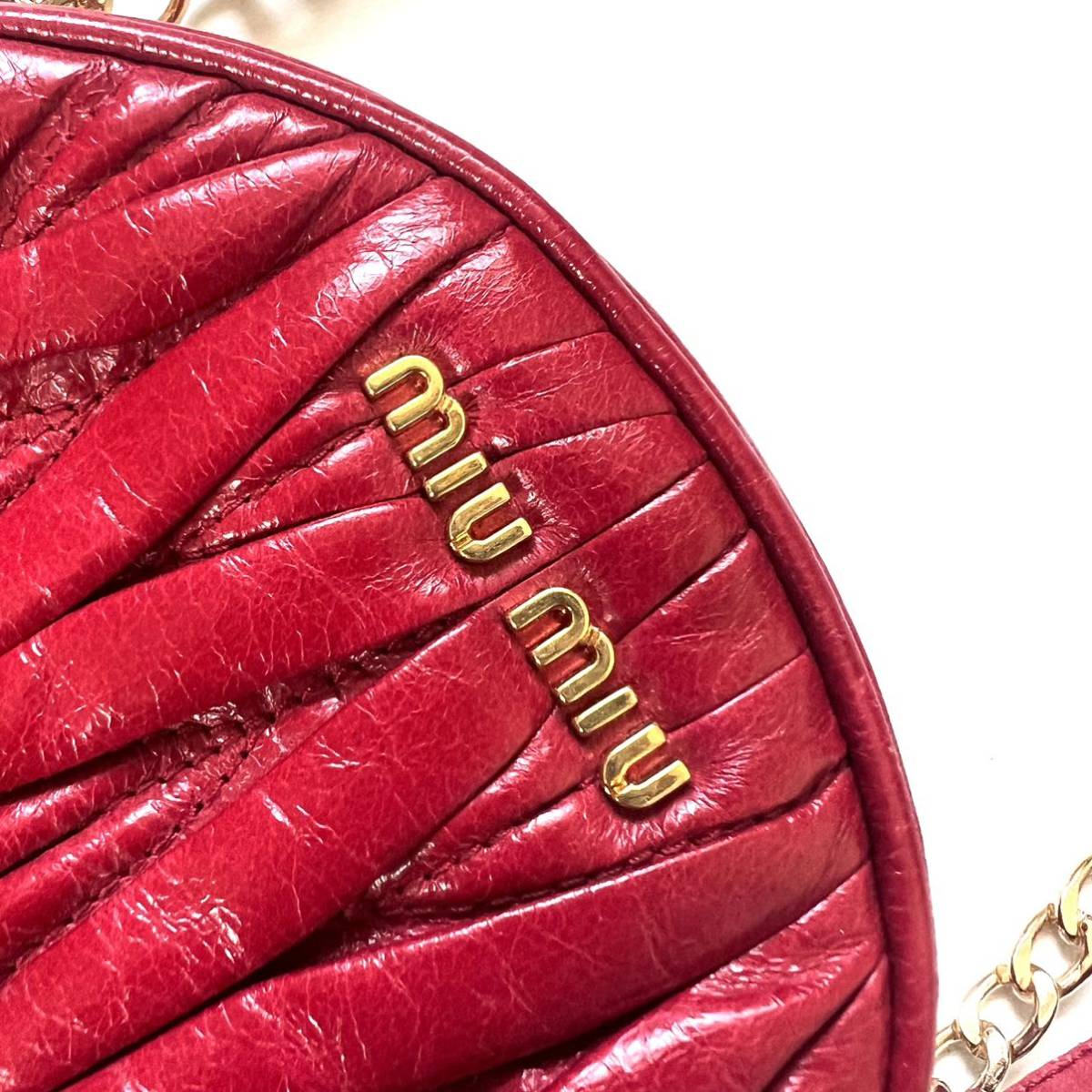 miumiu ミュウミュウ 2way 丸型 ショルダーバッグ マトラッセ レッド