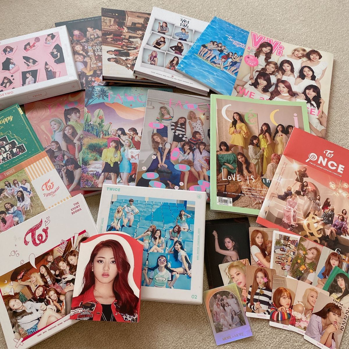 TWICE トゥワイス まとめ売り CD アルバム 雑誌 トレカ ブロマイド