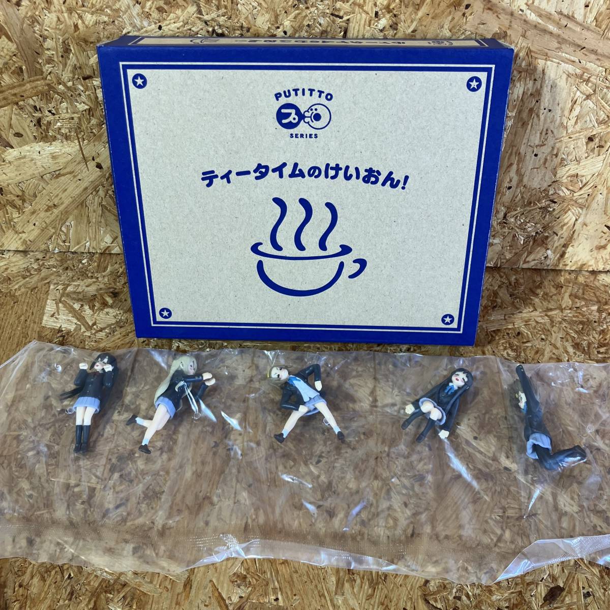 けいおん コップのフチに乗るフィギュア PUTITTO series ティータイム