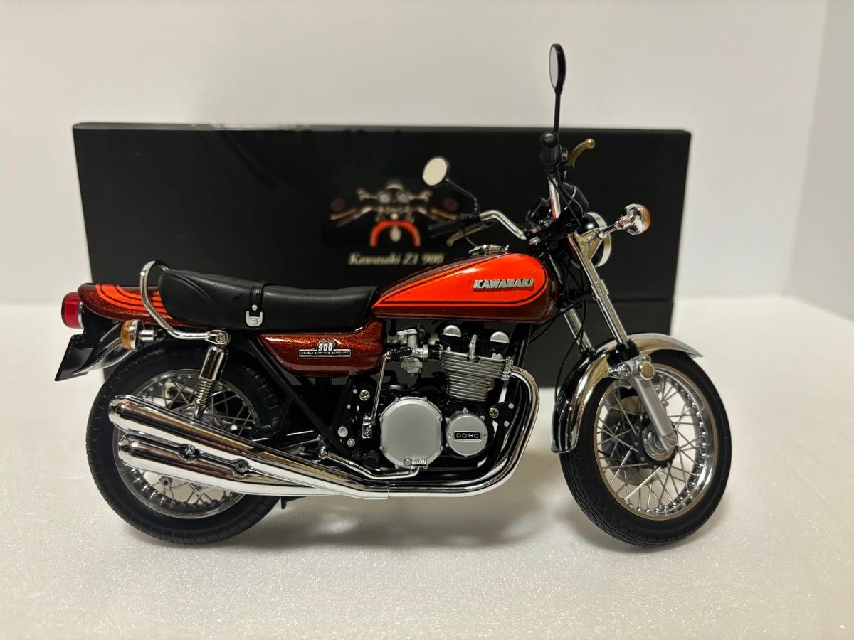MINICHAMPS ミニチャンプス オートバイ 1/12Kawasaki Z1 900 Candy