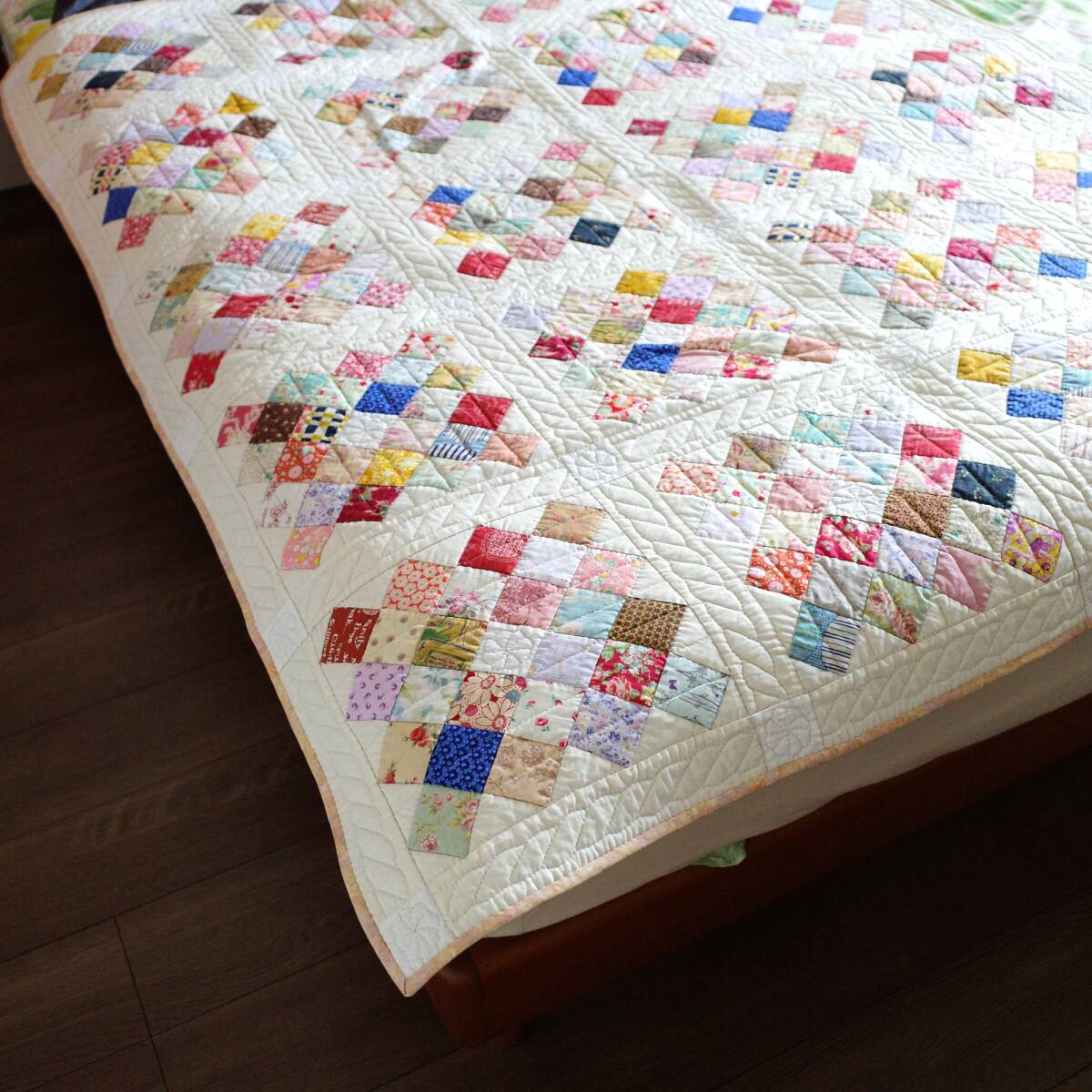 パッチワーク タペストリー ベッドカバー ソファーカバー 想いを込めて