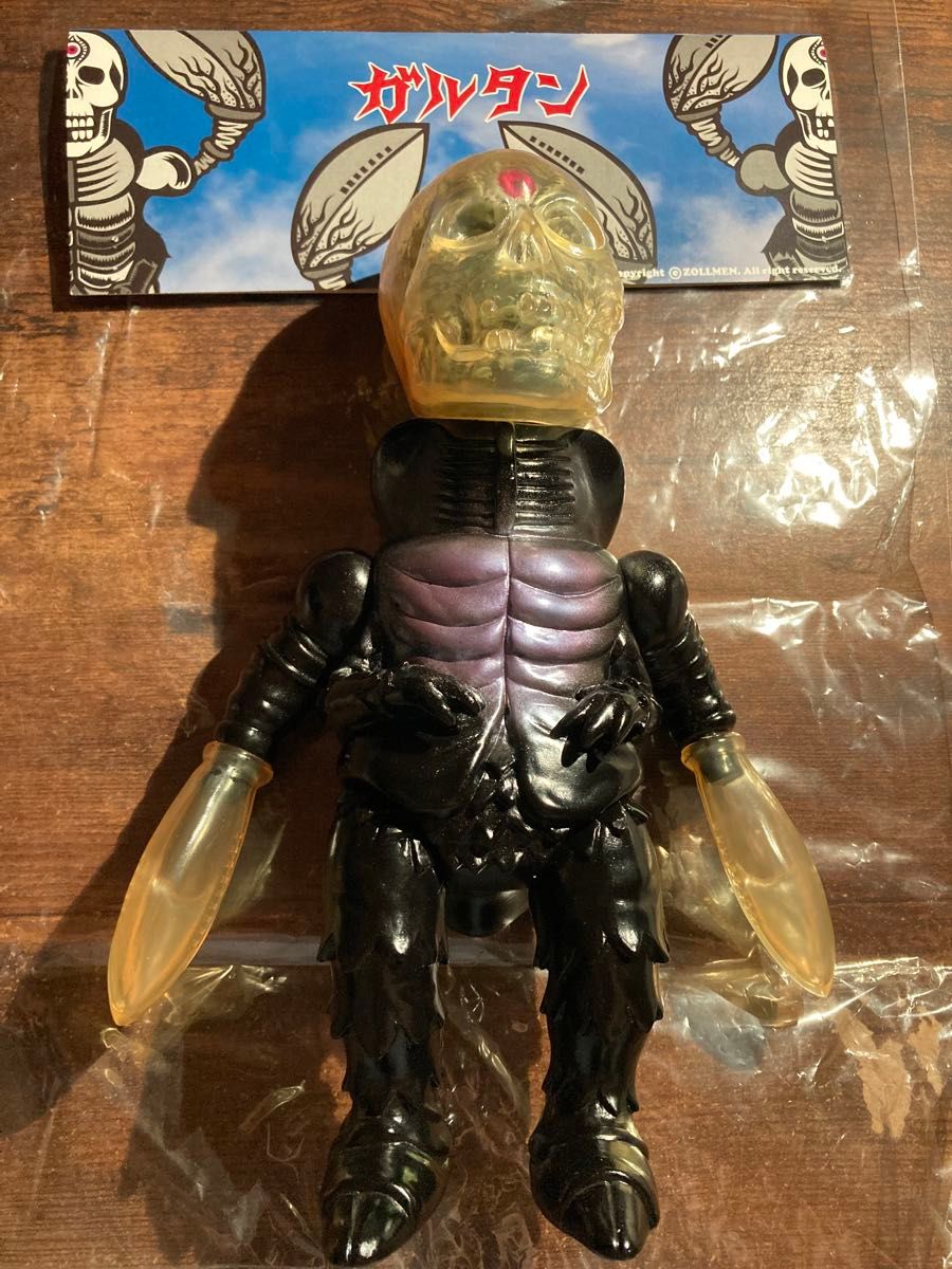ガルタン 蓄光 Zollmen ゾルメン ソフビ フィギュア REALHEAD