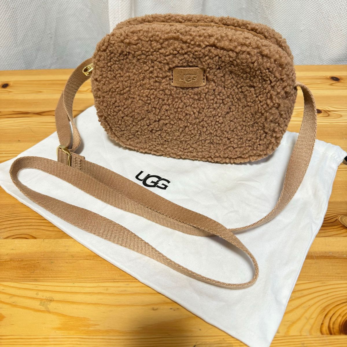 UGG／アグ｜Janey II Sherpa／ジェニー II シェルパ｜Yahoo!フリマ（旧