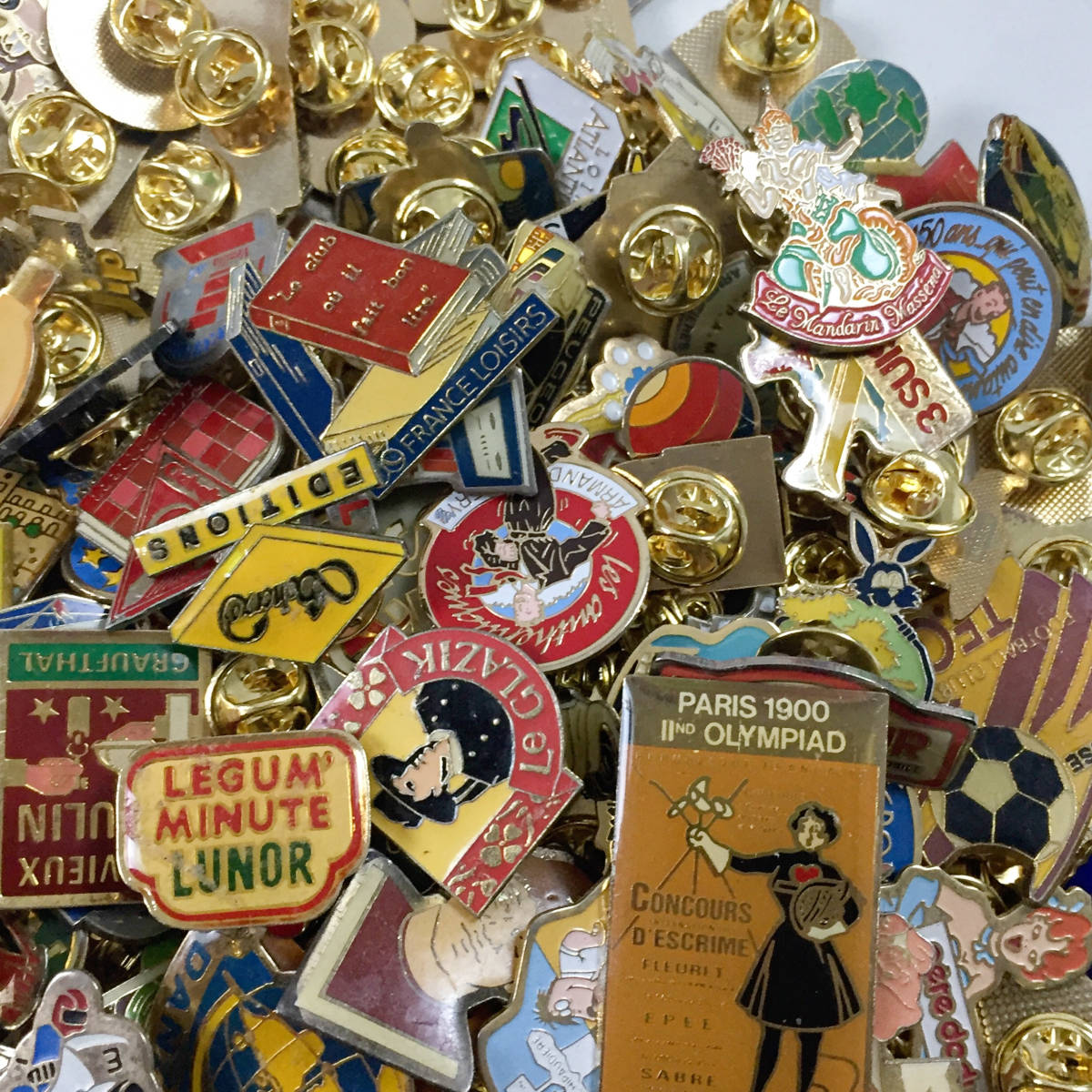 大量200個セット まとめ売り フランス雑貨 ピンバッジ ピンバッチ