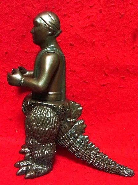 Yahoo!オークション - M1号 ゴジラ 中島春雄 /ソフビ ブロンズカラー