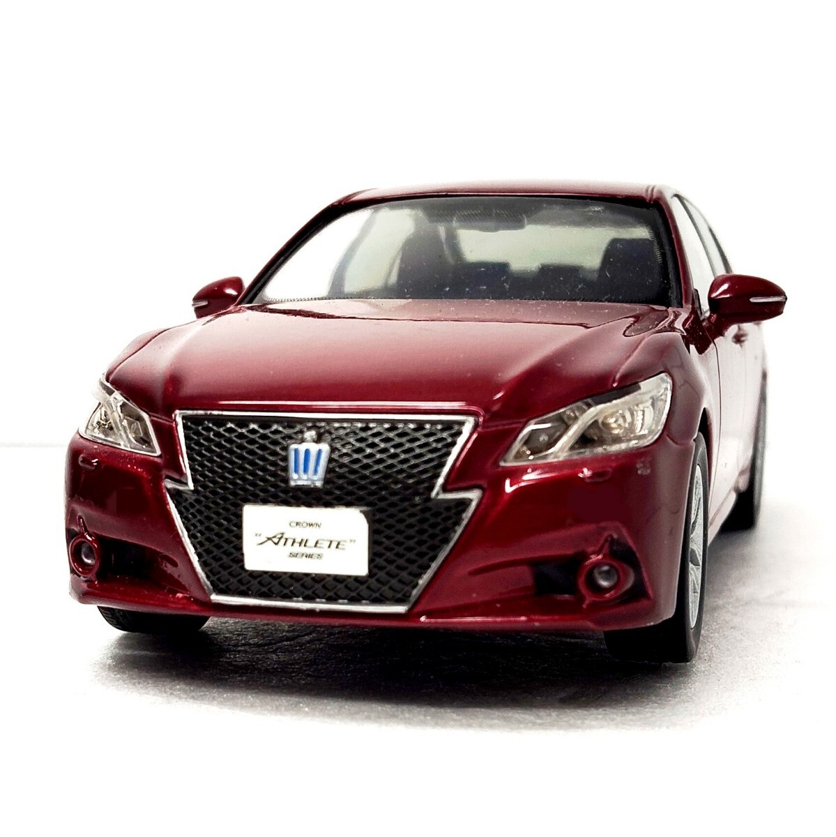 Yahoo!オークション - 1/30 ディーラー限定 非売品 トヨタ クラウン ア