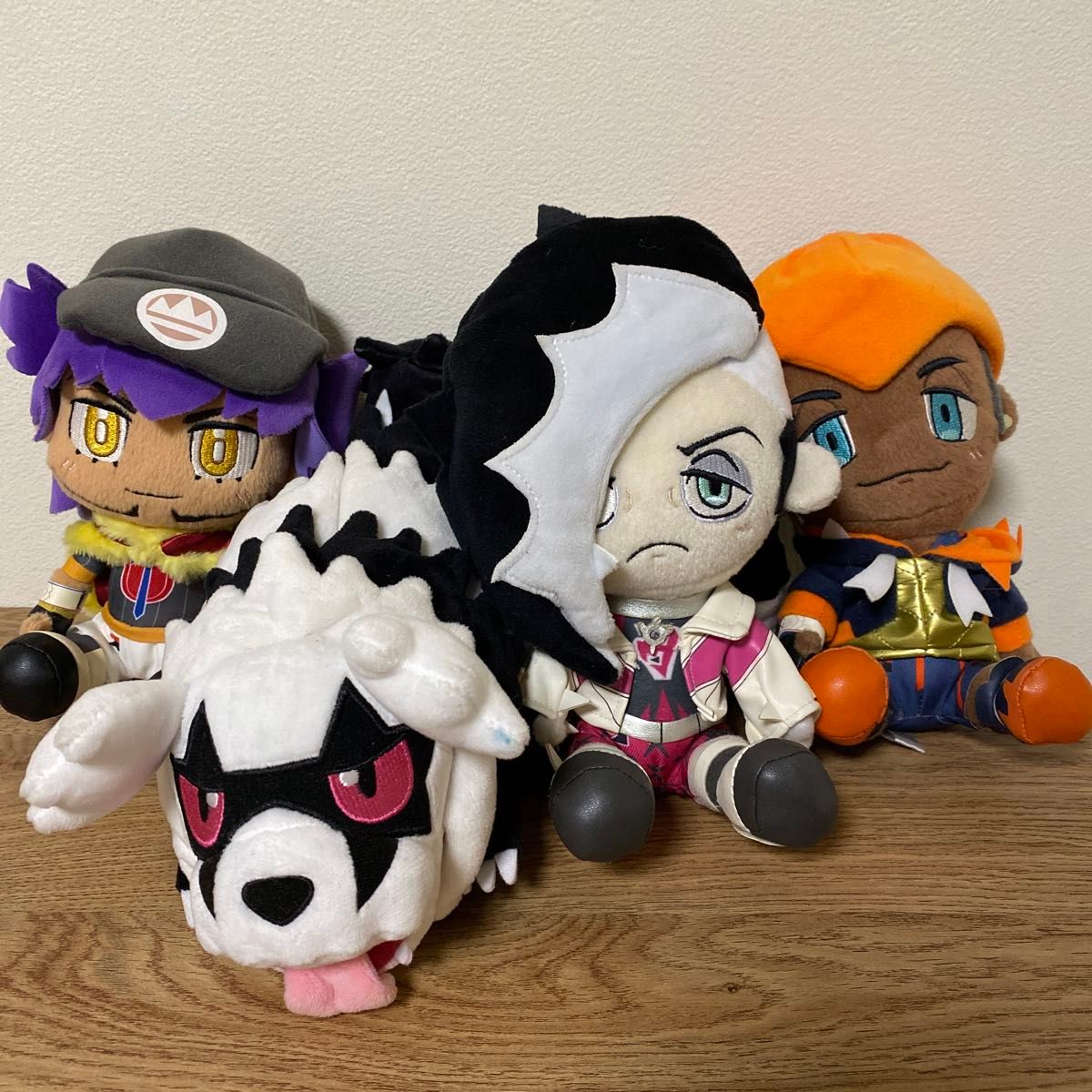 ポケモン剣盾 キバナ・ネズ・ダンデ・ジグザグマのぬいぐるみ4点