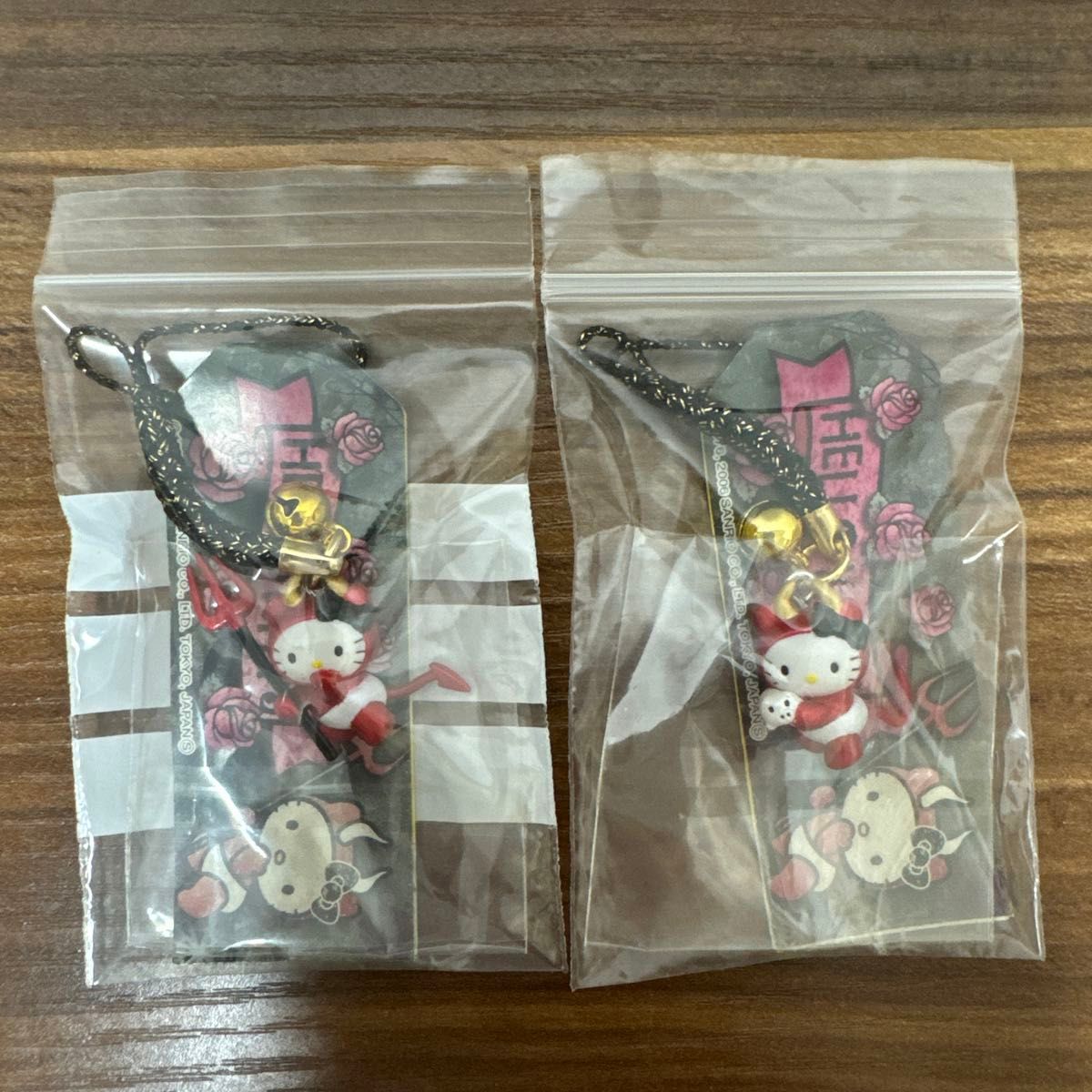 希少・未開封】ご当地キティ フルールキティちゃん 根付ストラップ