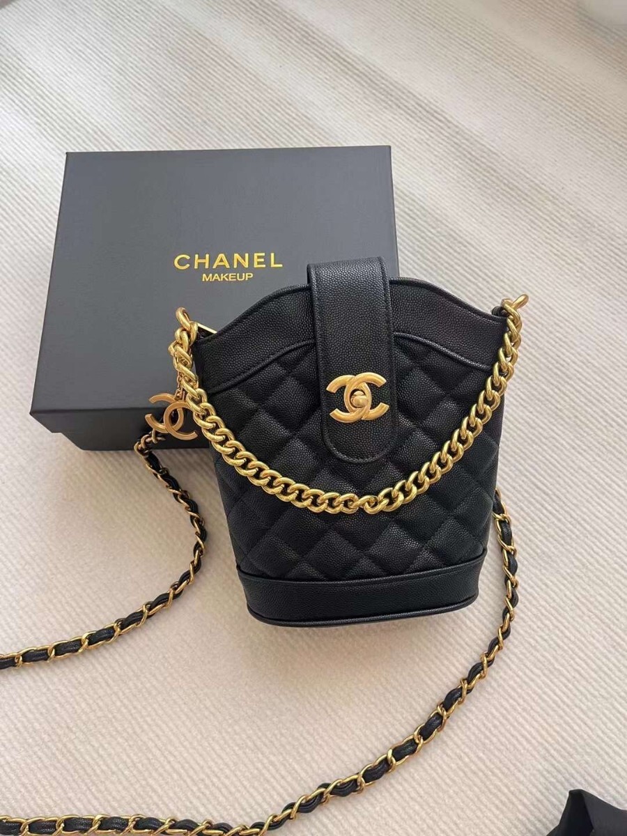 CHANEL シャネル 大人気 ノベルティバッグ チェーンショルダーバッグ