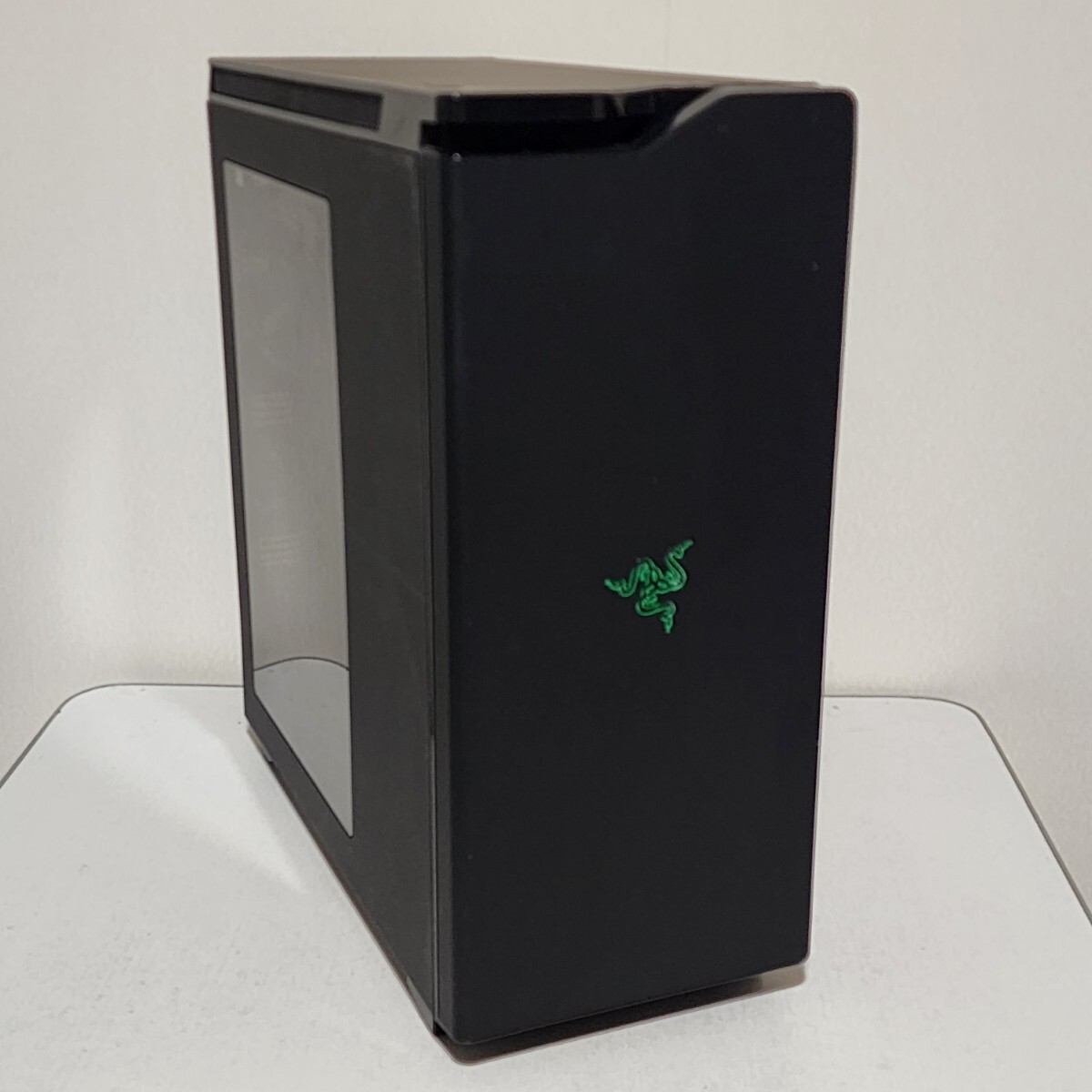 NZXT H440 Razer Edition(CA-H442W-RA) ミドルタワー型PCケース(ATX