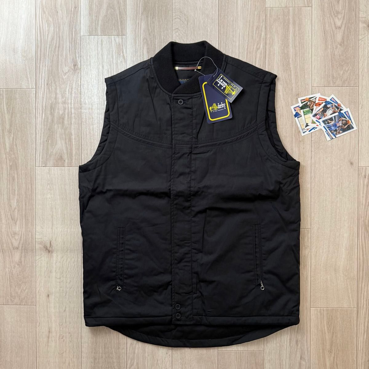 新品 L Derby Of San Francisco ダービーベスト /ブラック&ゴールド