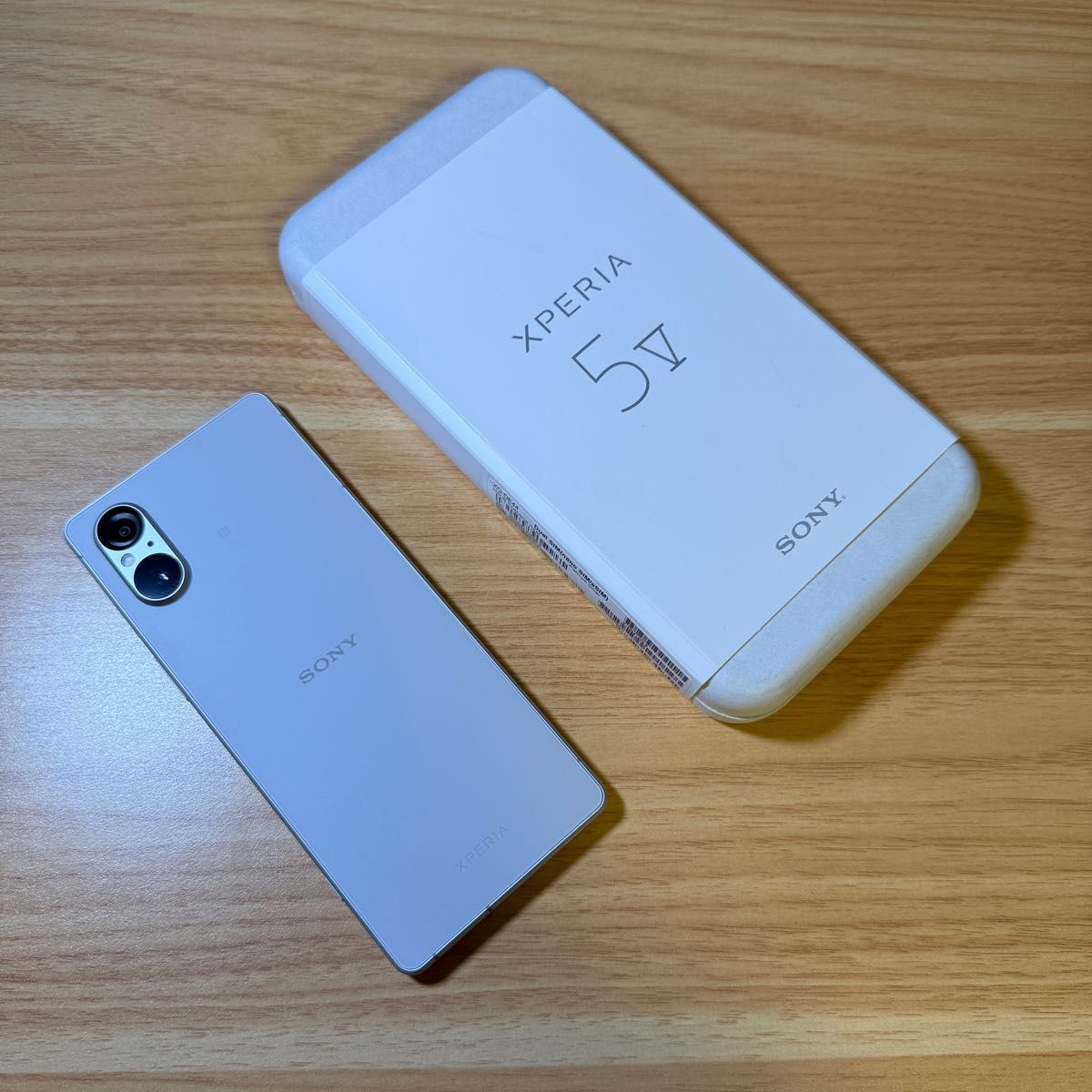 ほぼ未使用】SONY Xperia 5 V 256GB プラチナシルバー XQ-DE44｜Yahoo