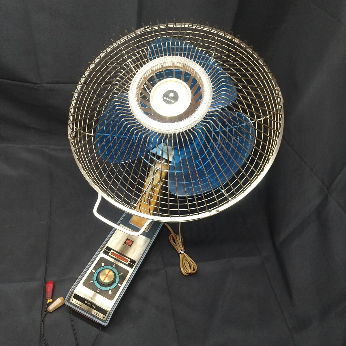 Yahoo!オークション - 【ジャンク】 SANYO/サンヨー 壁掛け 扇風機 青