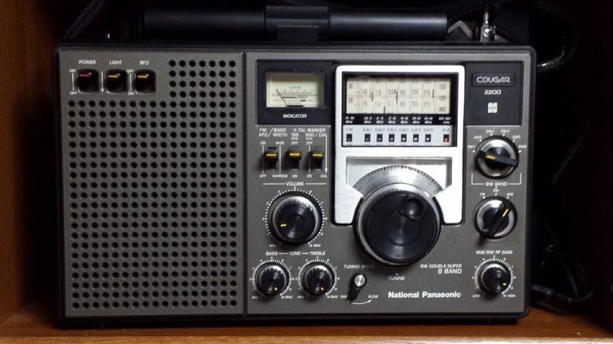 ナショナル クーガ 2200 RF-2200 BCLラジオ MW/FM/SW National COUGER
