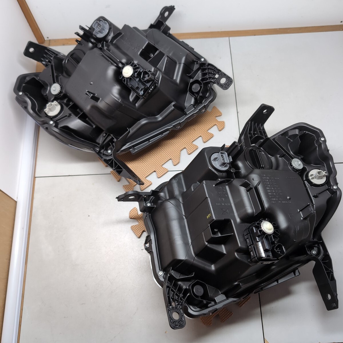 ホンダ N-VAN JJ1 JJ2 純正 新車外し ASSY 左右 ヘッドライト KOITO