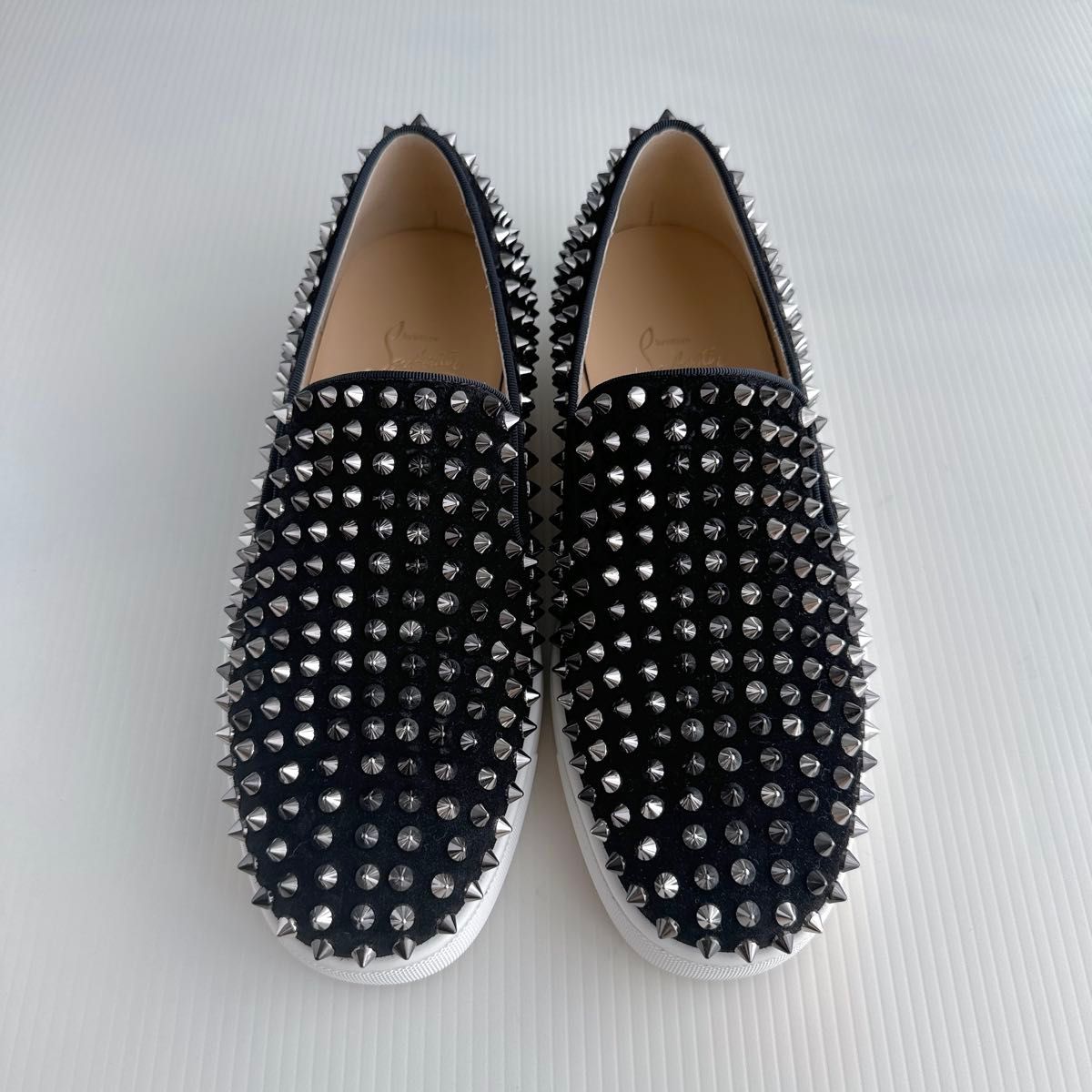Christian Louboutin クリスチャンルブタン フラットシューズ スタッズ