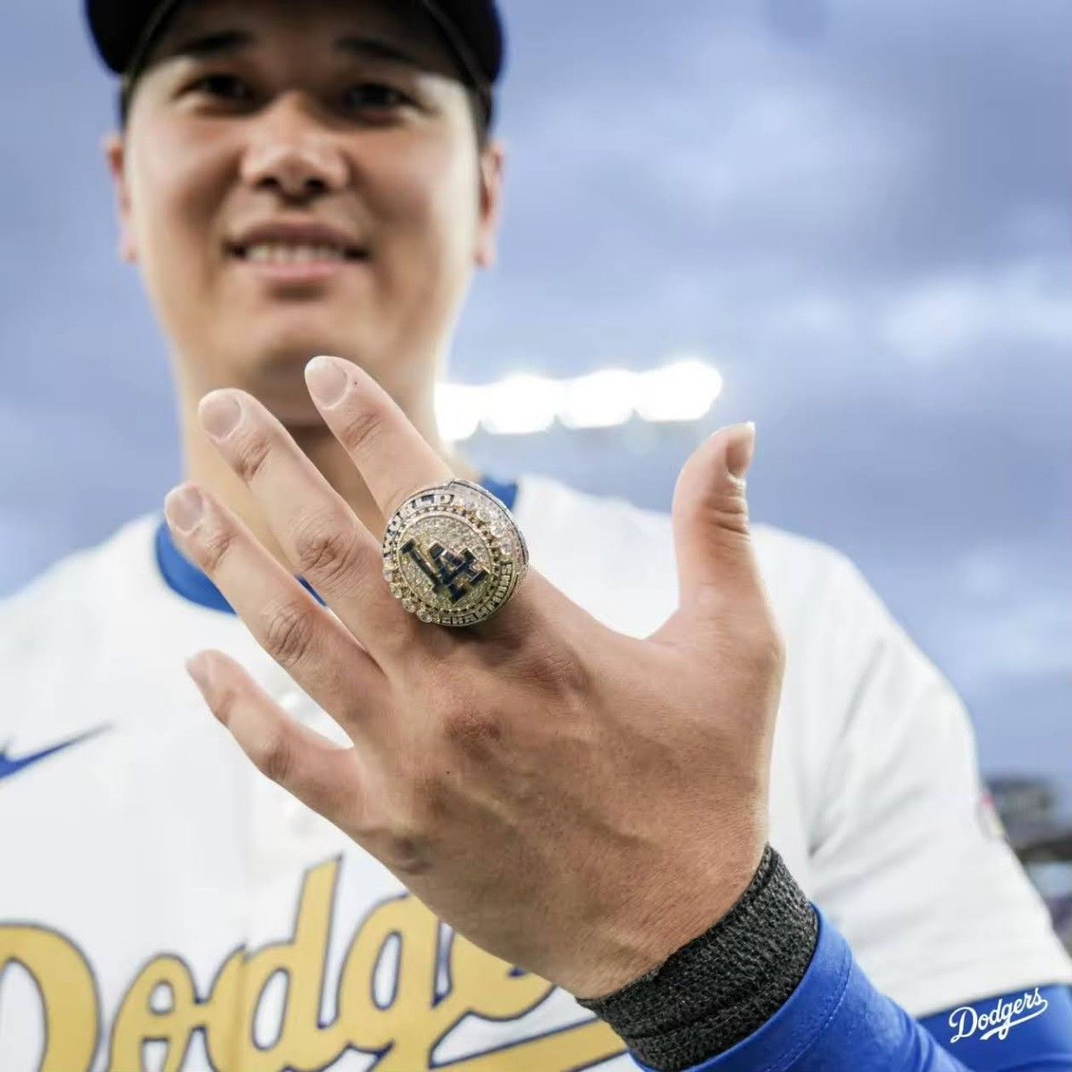 限定】大谷翔平 ドジャース 2024 WS世界一 チャンピオンリング
