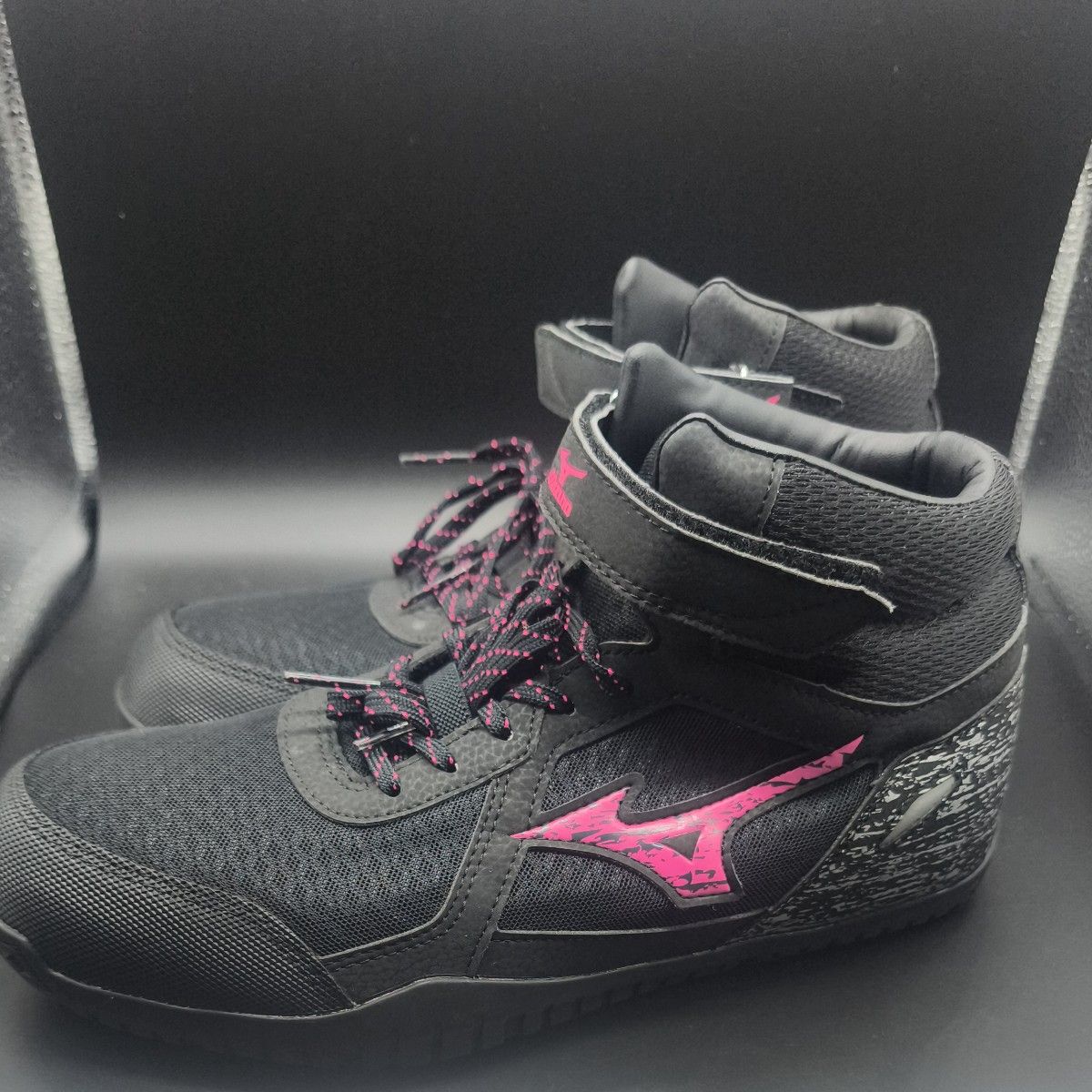 ミズノMIZUNO SD13H安全靴黒x 蛍光ピンクハイカット26 5｜Yahoo!フリマ