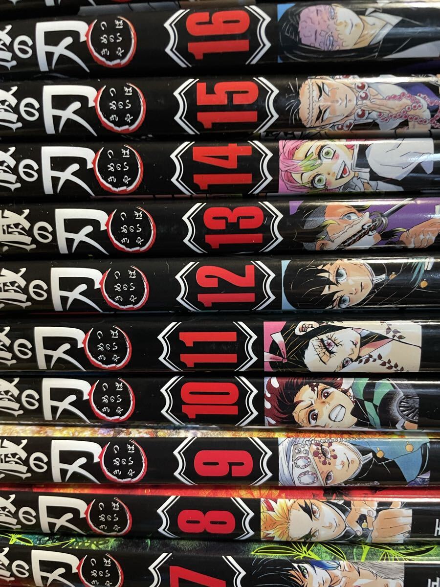 初版】鬼滅の刃 1巻 ~23巻＋関連書籍6冊セット 初版鬼滅の刃 1巻 ~23巻