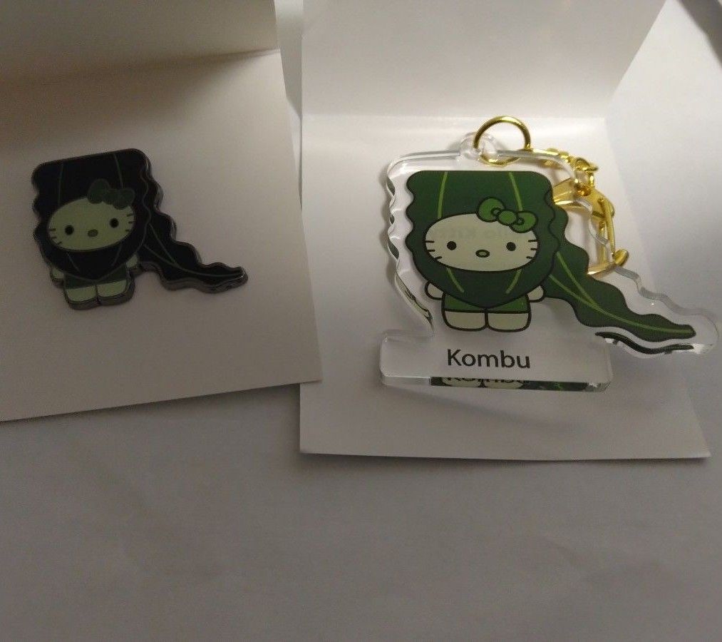 コンブ 藻 キティ 大阪関西万博 日本館 ピンズ キーホルダー セット