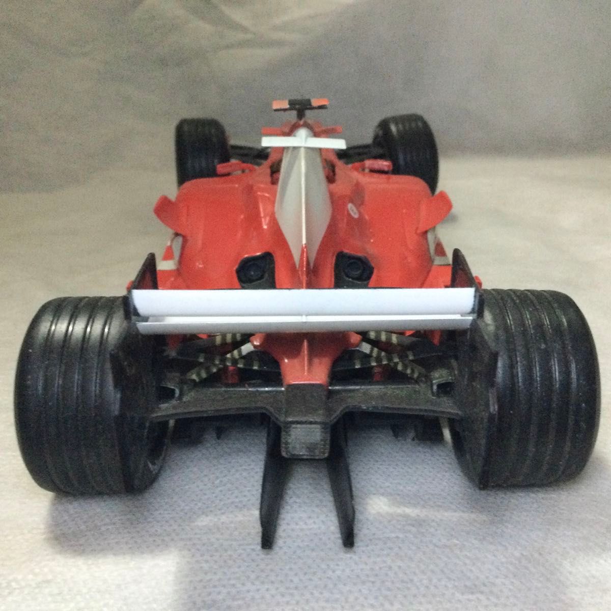 Ferrari F2005 ミハエル・シューマッハ 1/18 Mattel ホットウィール