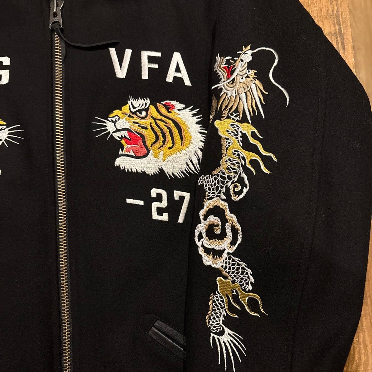 AVIREX アヴィレックス スカジャン 虎 龍 刺繍 フライトジャケット