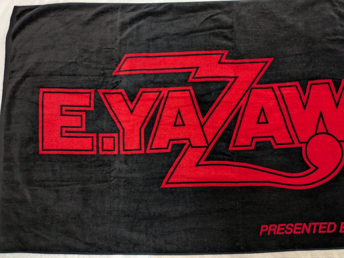 矢沢永吉 スペシャルビーチタオル ( ロゴ ) ブラック / レッド｜Yahoo