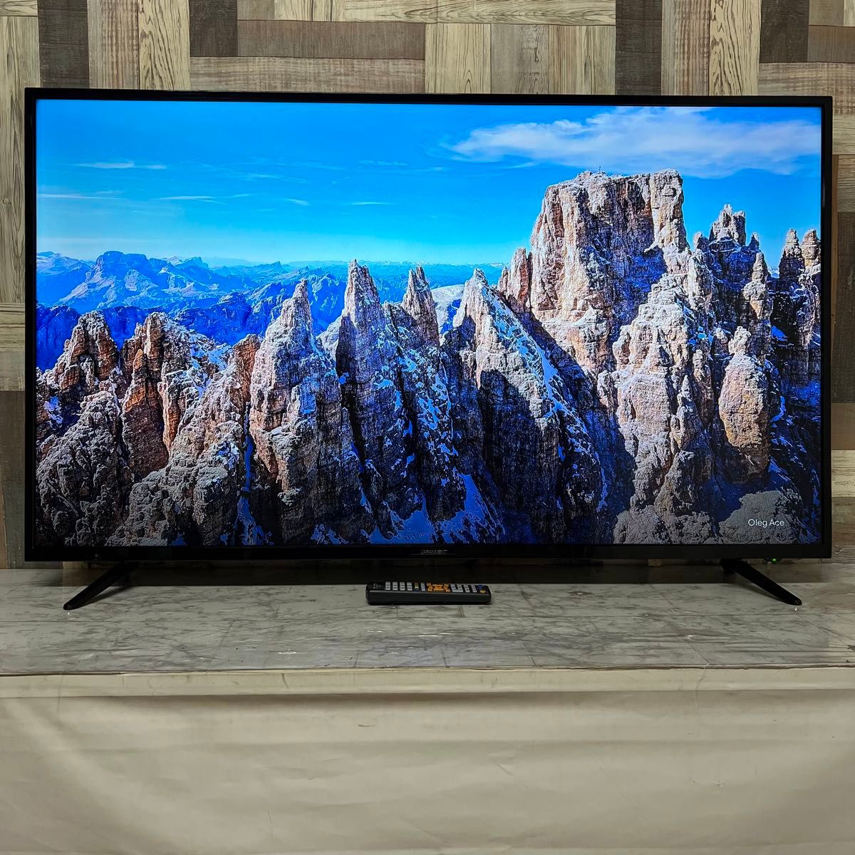 ジャパンネクスト55型4K液晶ディスプレイ目に優しいブルーカットモデル