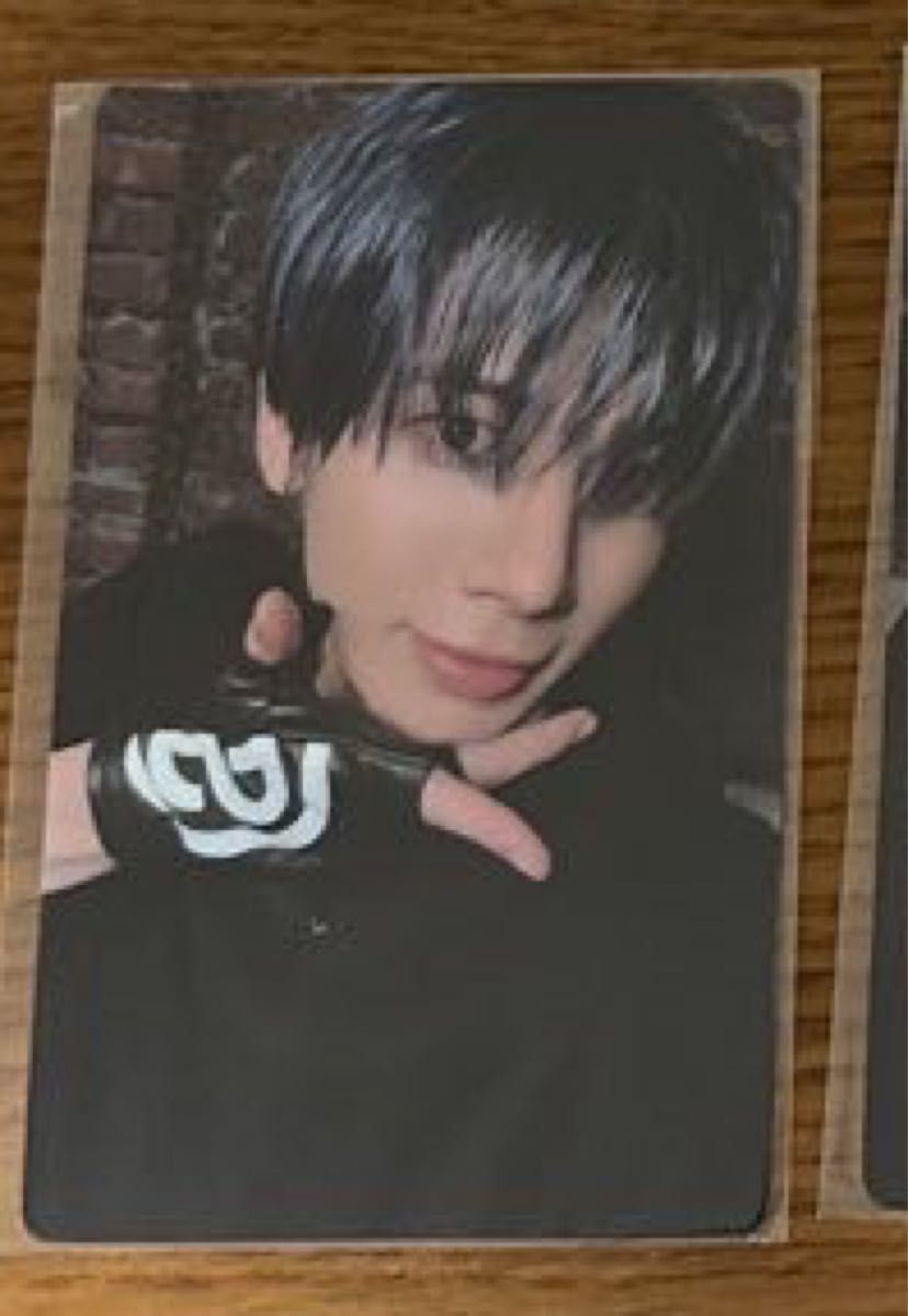 TXT アルバムStarkissed 楽天 ラキドロ トレカ＆缶バッジ テヒョン