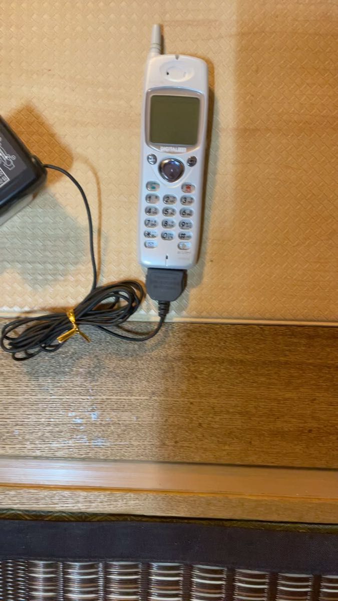 未使用 FOMA 三菱 ガラケー カメラ 携帯電話 D900i ピンク 2004年製