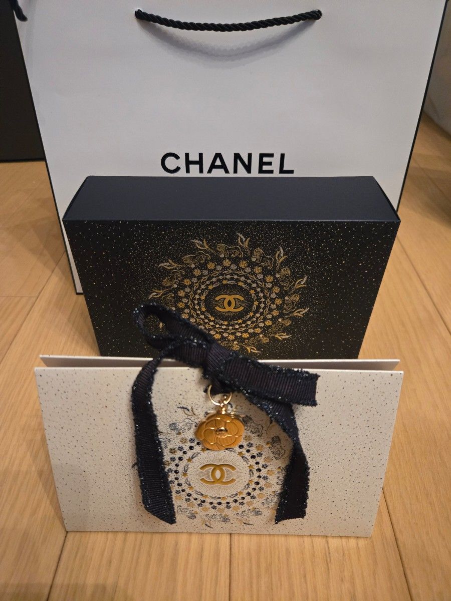 CHANEL リップアンドネイルケアセット 2025 クリスマスコフレ ホリデー
