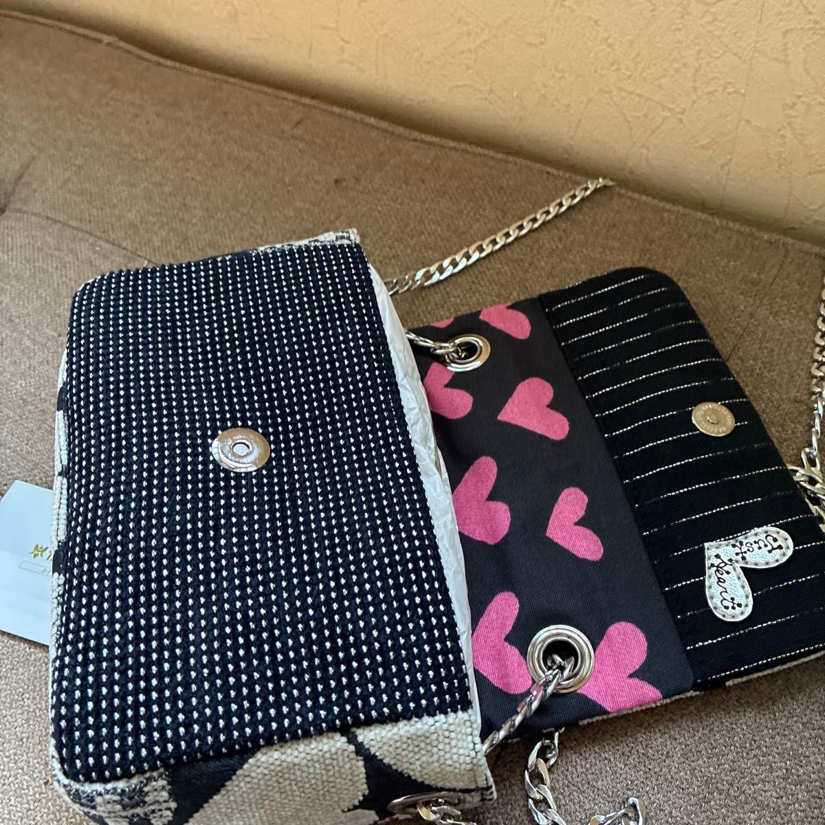 Think Bee シンクビー Just Heart ハート柄 チェーンショルダーバッグ