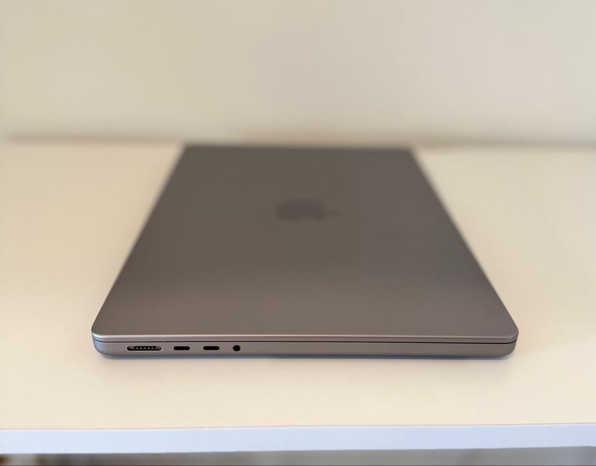 美品 Macbook Pro 2021 16インチ Windows 11 pro 美品 Macbook Pro