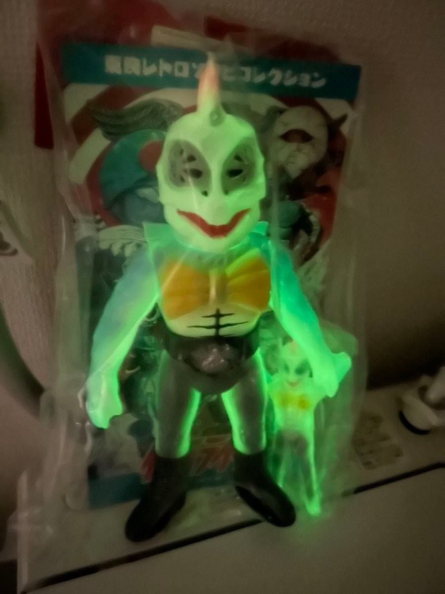 メディコム ・トイ×東映レトロソフビ ピラザウルス（新色蓄光）+