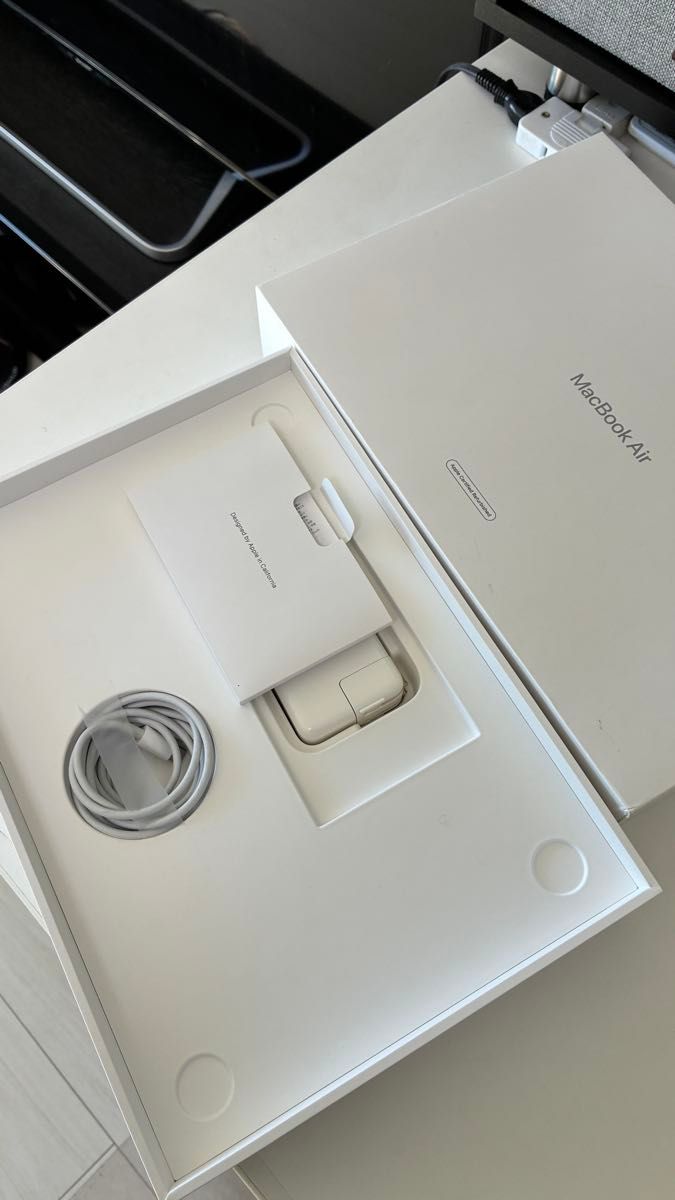 新同品】豪華おまけMacBook Air M1 8GB 256GB バッテリー99% 保護