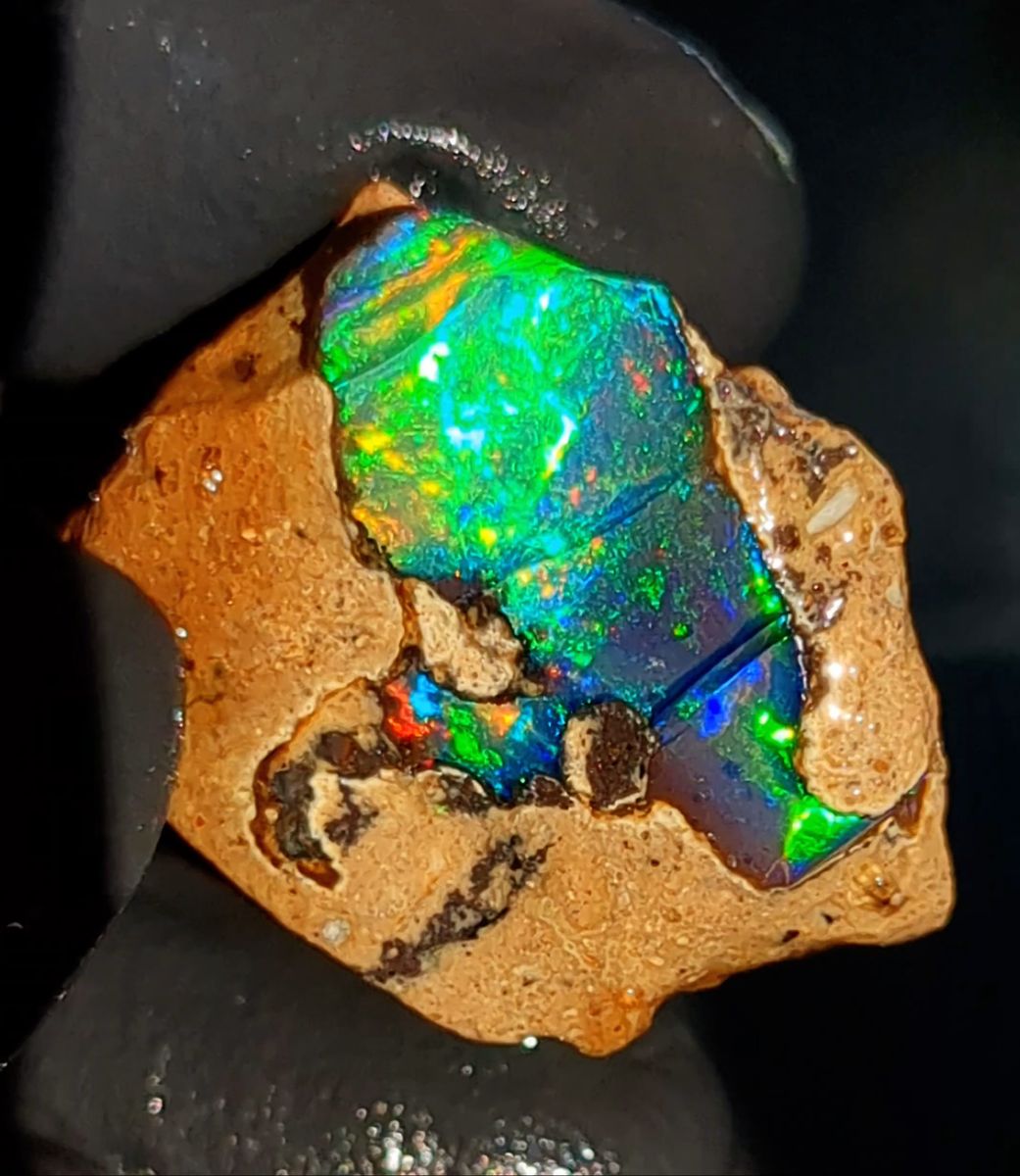 23ct】エチオピア オパール 原石 天然石 鉱物 標本 鉱石 ブルー 虹