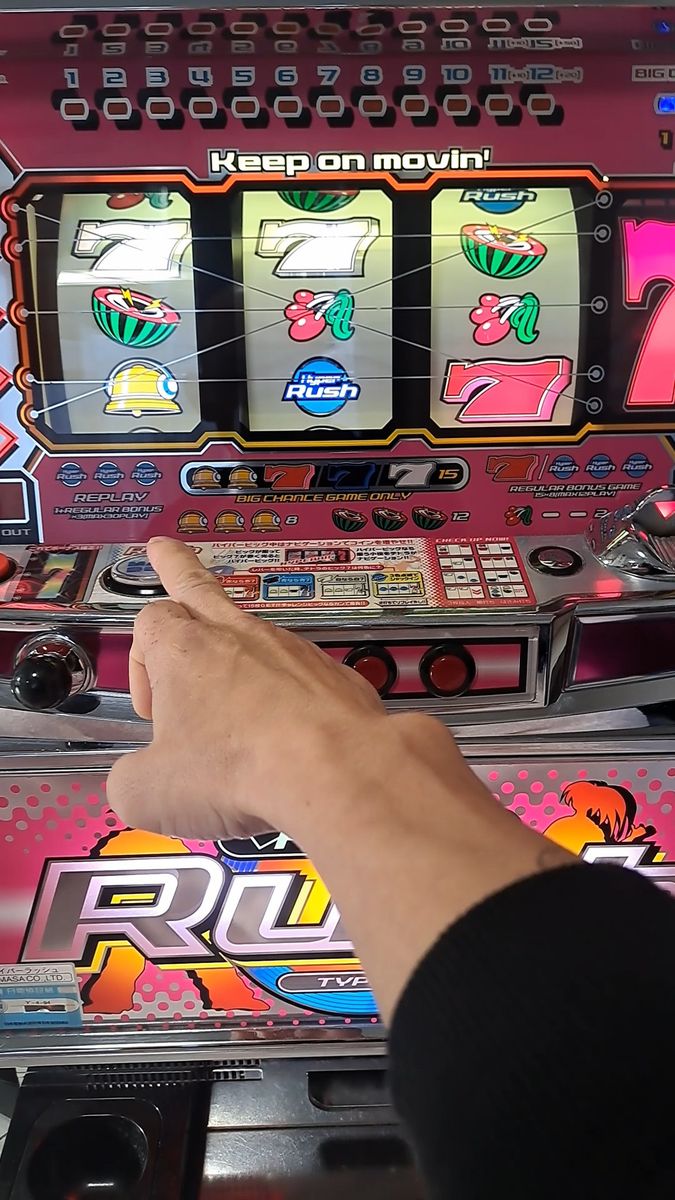 中古 パチスロ用メダル 25Φ 絵柄混ざり 約1000枚 約5 kg 未洗浄品