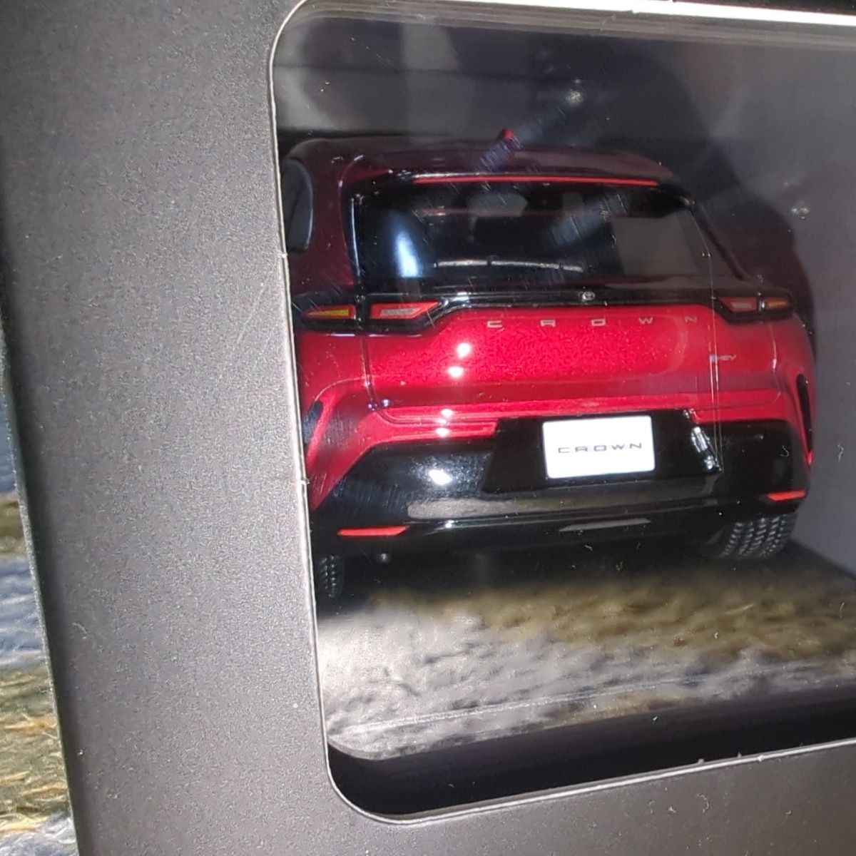 トヨタ クラウンスポーツ エモーショナルレッド ミニカー1/30｜Yahoo