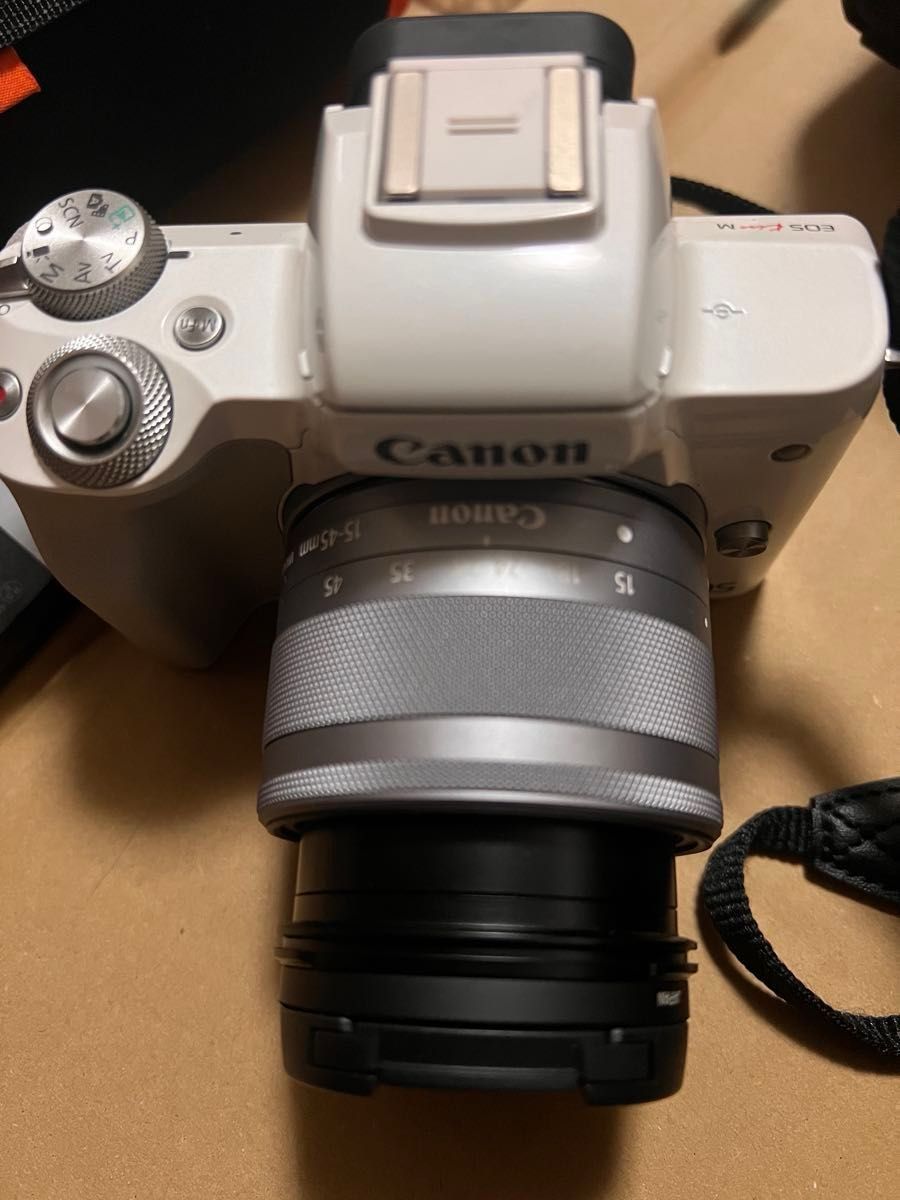 ミラーレス一眼 カメラ Canon EOS Kiss M 55-200mmレンズ Canon