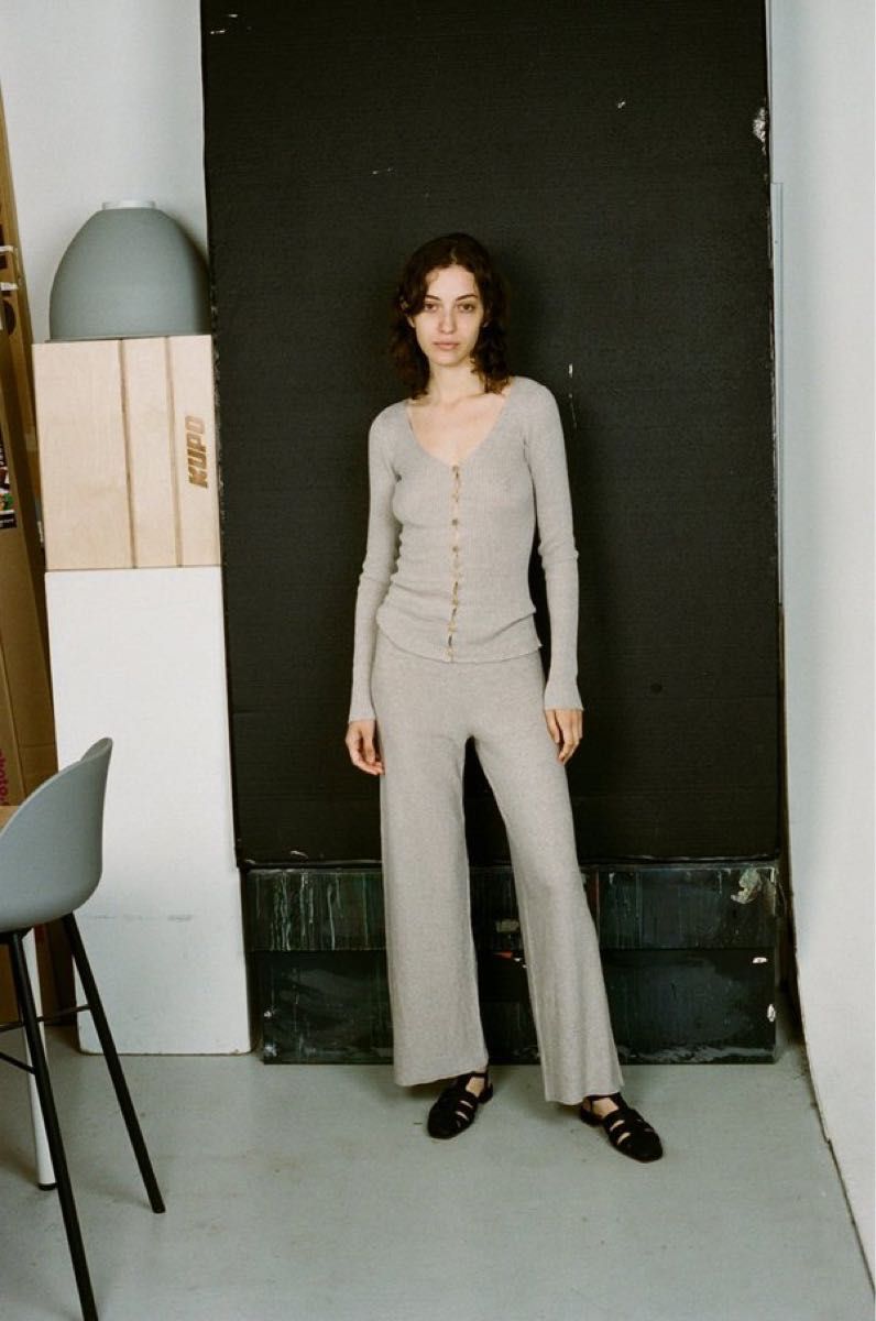 baserange【23SS美品】loulou リブ カーディガン ベースレンジ｜Yahoo