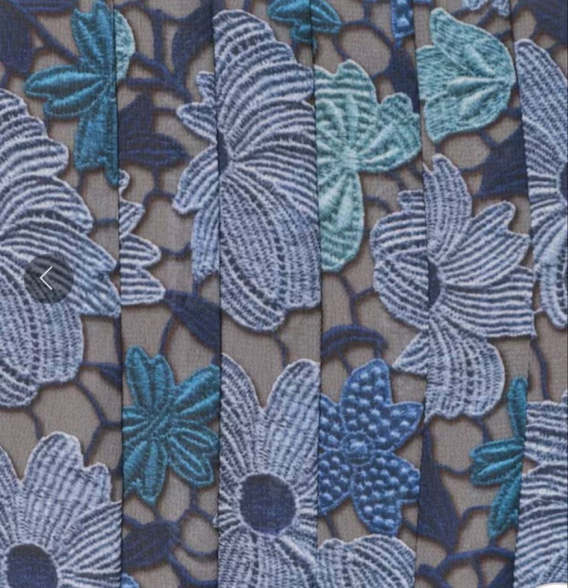 スーナウーナ 花柄プリーツワンピース ロング丈 半袖 ブルー系 L