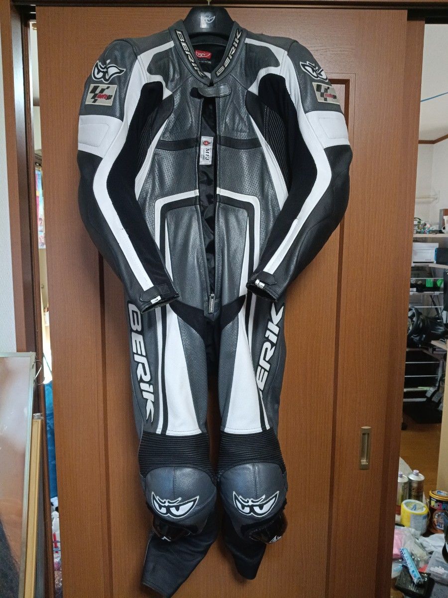 BERIK ベリック レーシングスーツ 革ツナギ MFJ公認 グレー ホワイト M