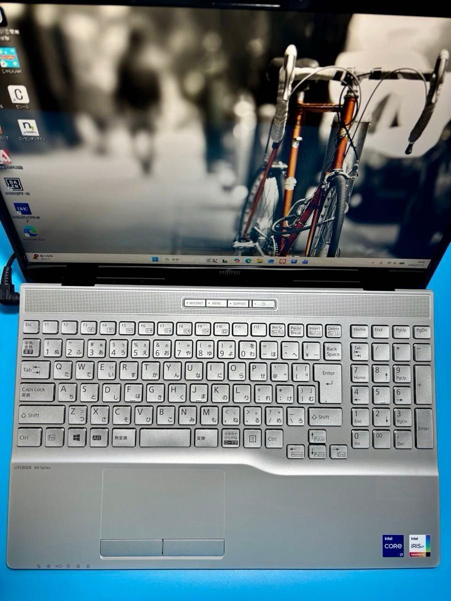 富士通 LIFEBOOK AH55/E3 i7 1165G7 SSD 2TB メモリ32GB Windows11