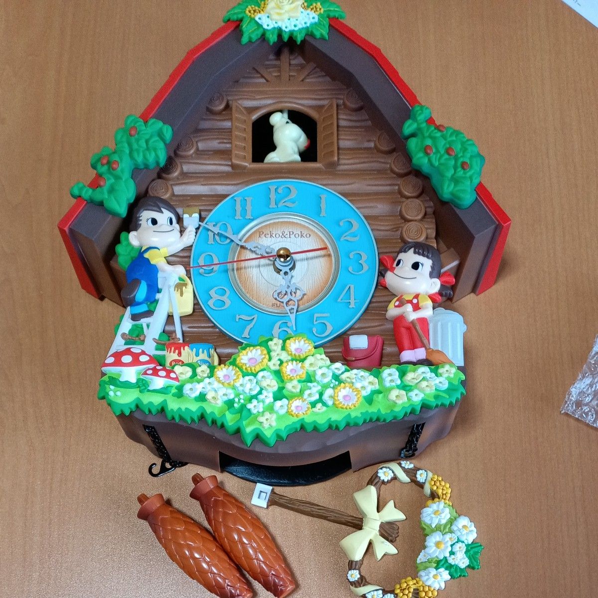 不二家 ペコちゃん ポコちゃん 時計 Amazon.co.jp: 不二家 ペコちゃん
