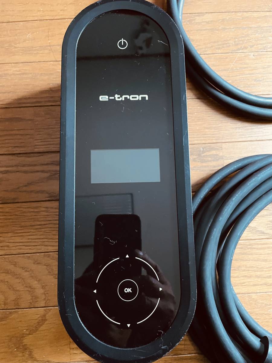 アウディ純正 充電ケーブル e-tron ケース付き｜Yahoo!フリマ（旧
