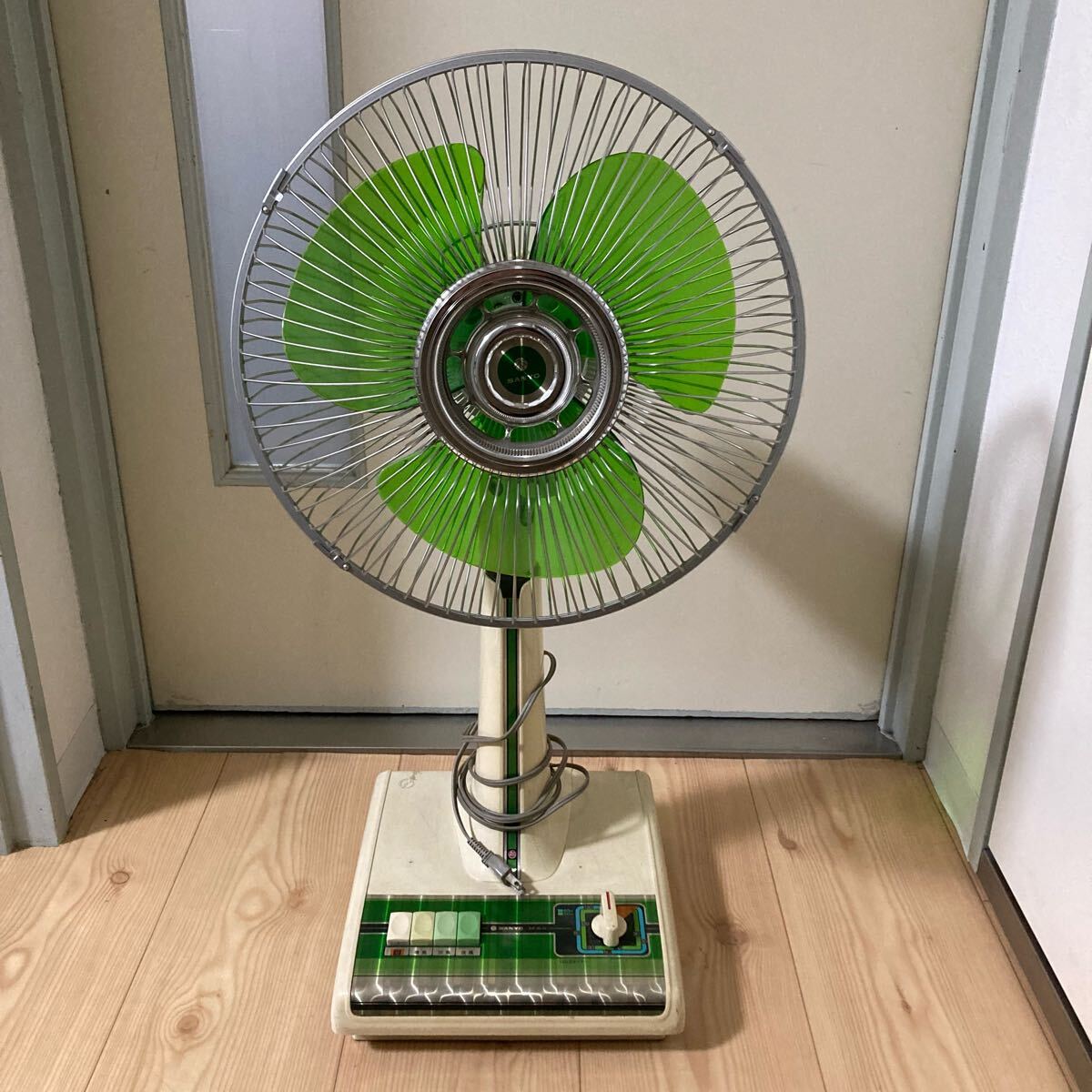 Yahoo!オークション -「扇風機 レトロ サンヨー」(アンティーク