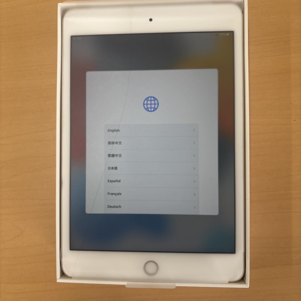 Apple iPad mini 4 Wi-Fi+Cellular 32GB docomo オークション比較