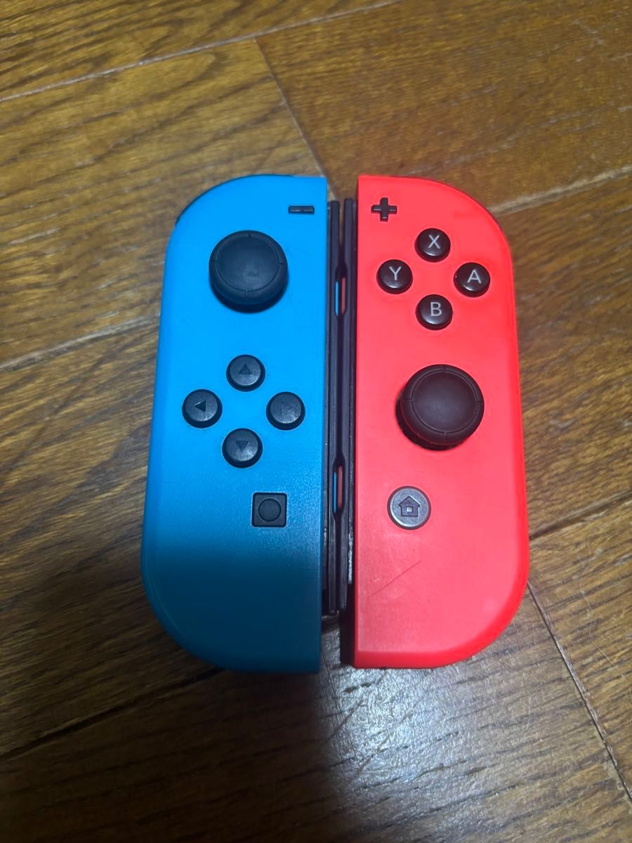 任天堂 Joy-Con（L）ネオンレッド/（R）ネオンブルー HAC-A-JAEAA