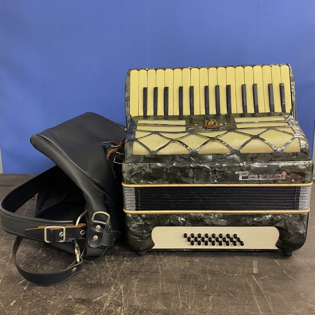 Yahoo!オークション -「parrot」(鍵盤楽器) (楽器、器材)の落札相場