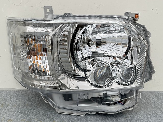 2026年最新】Yahoo!オークション -ハイエース 200系 4型 純正 led